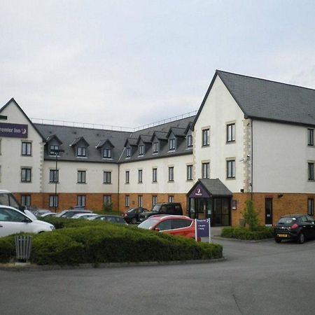 Premier Inn Глостър Екстериор снимка